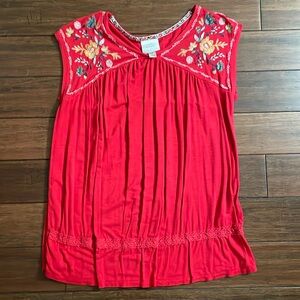 Knox Rose red shirt